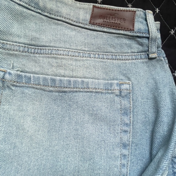 Ultra High Rise Mom-Jeans, new never worn - Picture 2 of 7